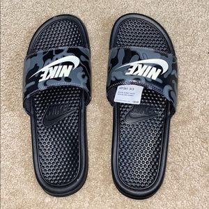 BRAND NEW NIKE SLIDES NEVER WORN